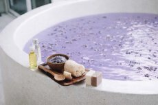 Levandulová koupel pro jednotlivce i pro páry